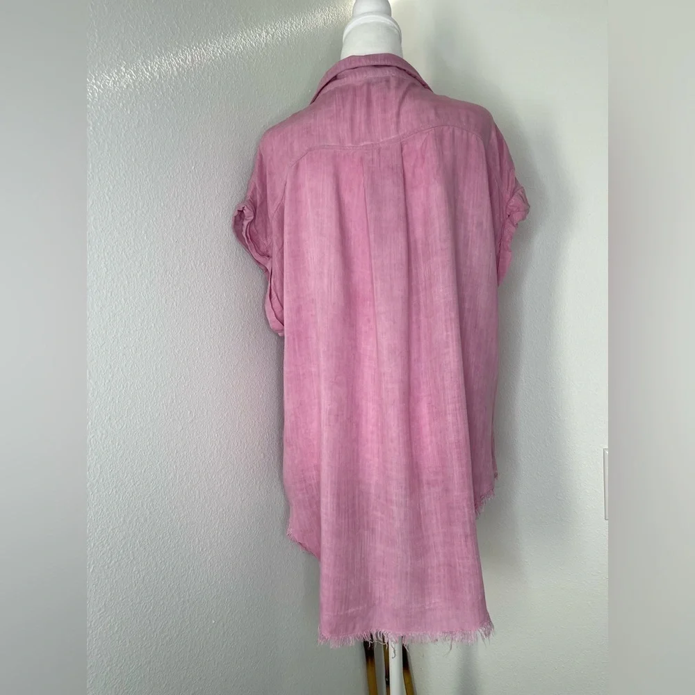Umgee Pink Button Down Short Cuffed Sleeve Hi Low Raw Hem Lightweight Size Md - Picture 4 of 13